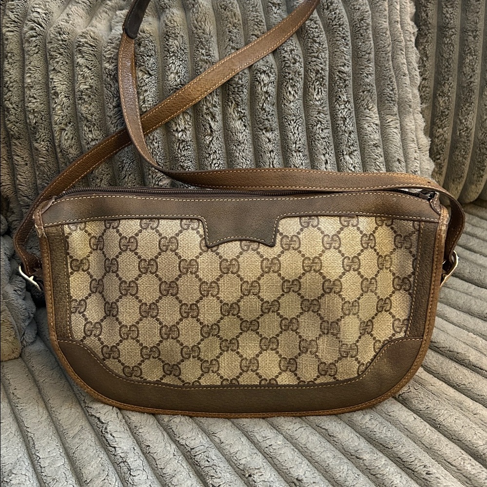 Gucci Vintage GG Supreme Monogram Shoulder Bag Coated Canvas Half Moon Purse - Picture 2 of 16